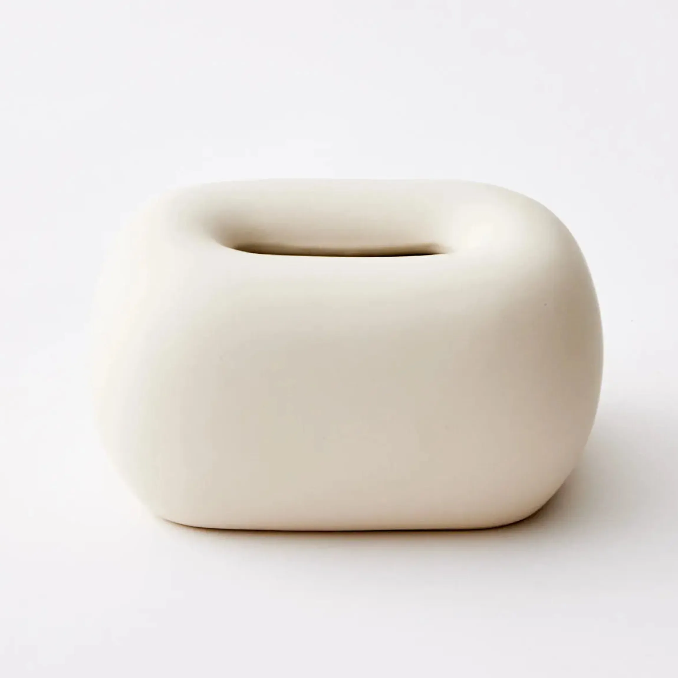 GigiandTom Chubby Ceramic Tissue Box Cover White| Pre-order|Decor