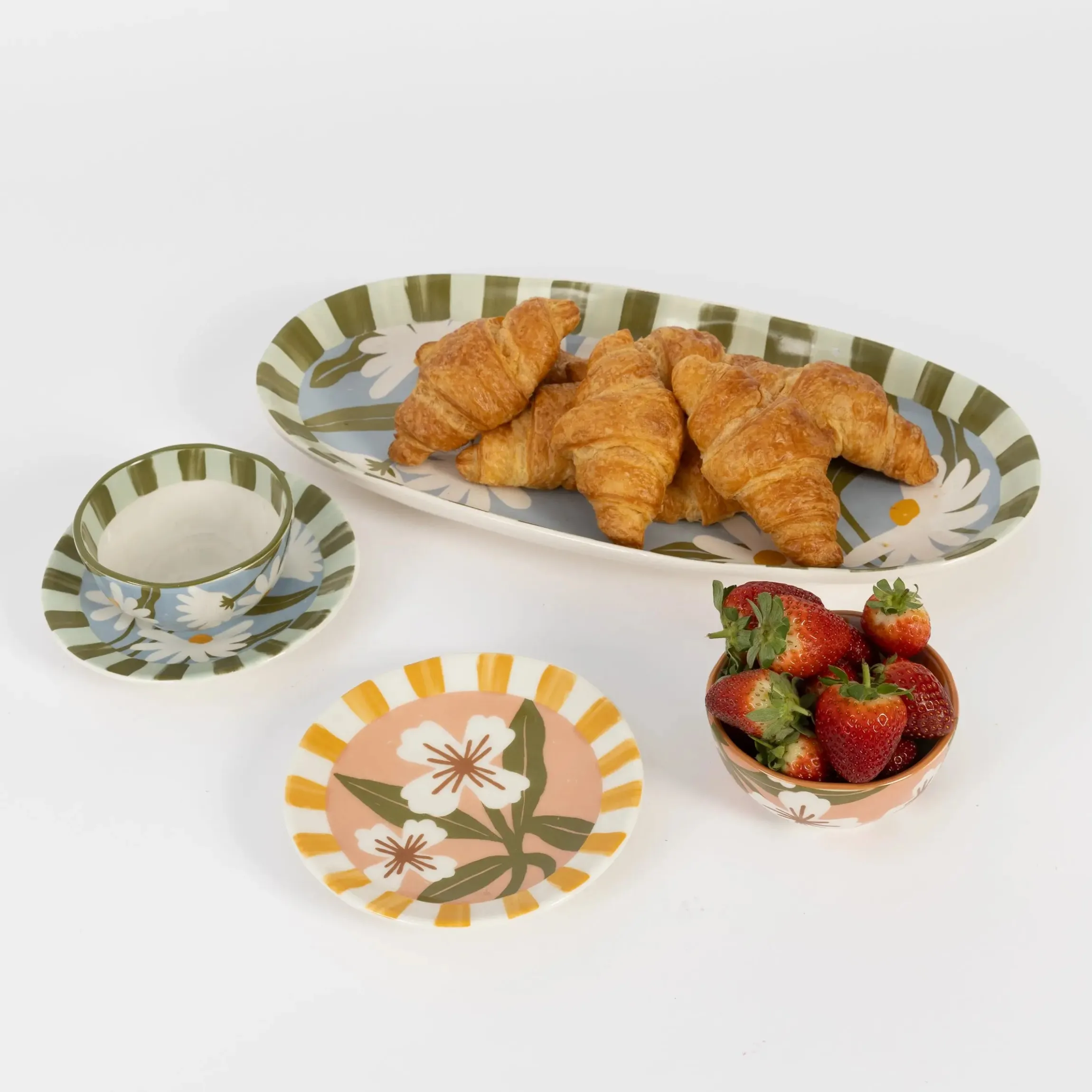 GigiandTom Fleur Ceramic Serving Tray| Kitchen & Dining